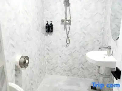 SEATEL Phuket Patong Beach - 81
