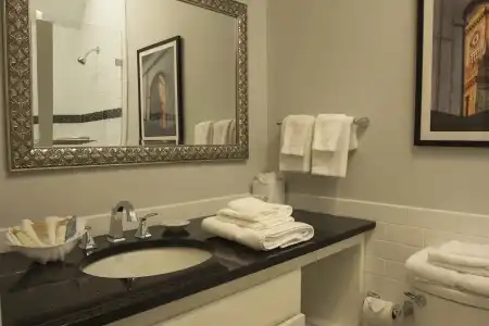 Maverick Suites at 245 Newbury St - 32