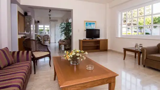 Manolis Apartments - 1