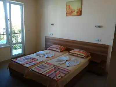 Fits Guest House - 3