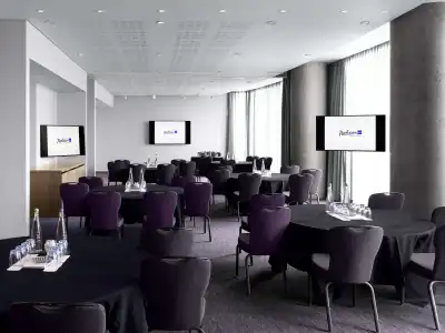 Radisson Blu, Birmingham - 4