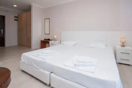 Open Sea Luxury Apartments - 107