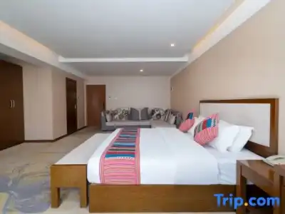 Highest Joints & Resort (Kunming Derun Center) - 80