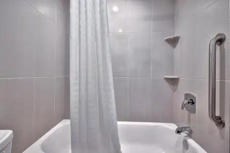 Comfort Inn And Suites South - 7