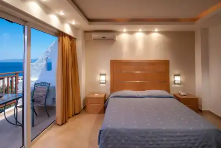 Elounda Breeze Resort - 3