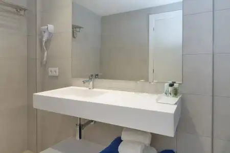 Ona Palmira Paguera - 12