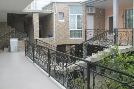 Rudi Guest House - 9