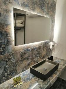 24K Athena Suites - 49