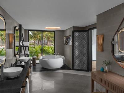 Crowne Plaza Phu Quoc Starbay by IHG - 9