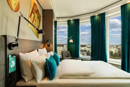 Motel One Warsaw - 2