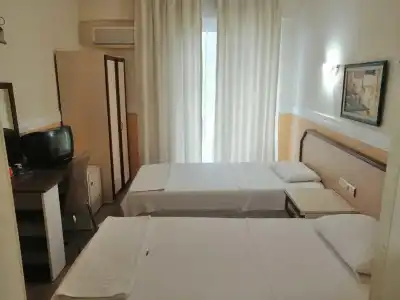 Kleopatra Saray - 5