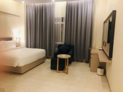 Season Inn - 15