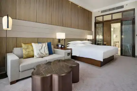 Sheraton Saigon Grand Opera - 8