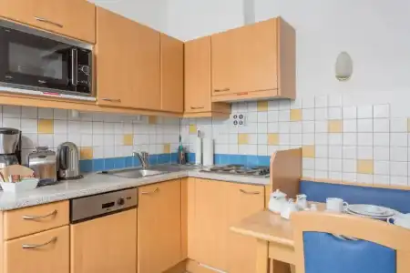 Alpine Club - 92