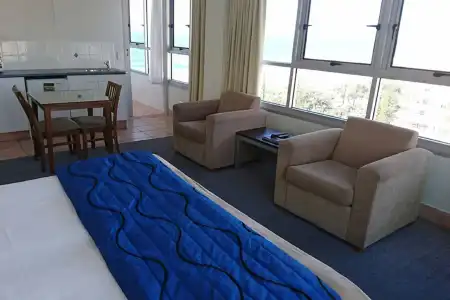 Chateau Beachside Resort - 5