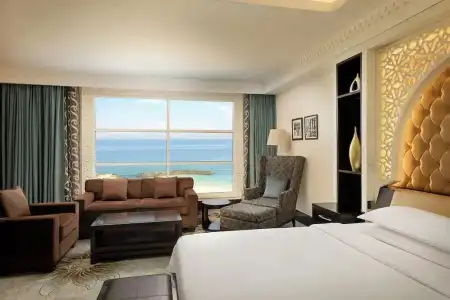 Sheraton Sharjah Beach Resort & Spa - 56