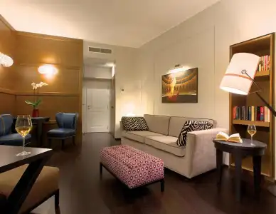 Stendhal & Luxury Suites - 30