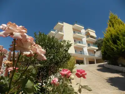 Miracle Luxury Apartments - 8