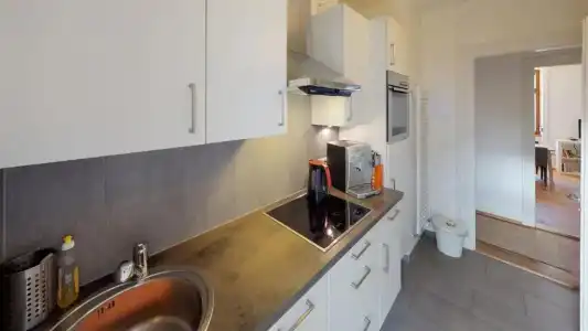 Unique Serviced Living at Airport Line - 37