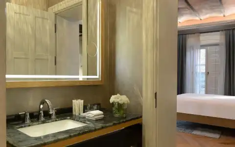 10 Karakoy - 10