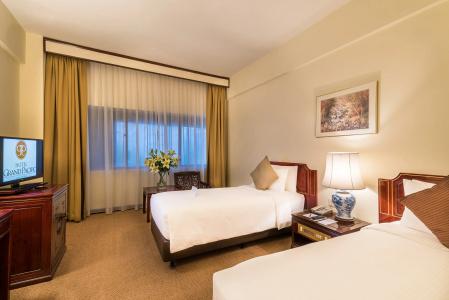Grand Pacific - 5