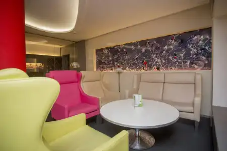 Oasis Plaza - 15