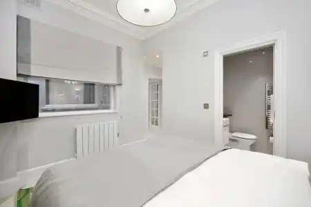 Queensgate Court - 134