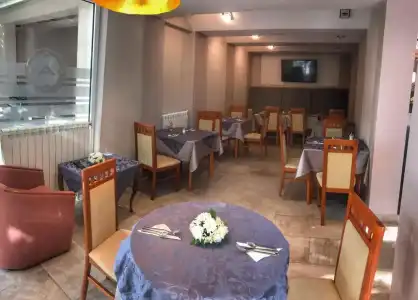 Anita - 5