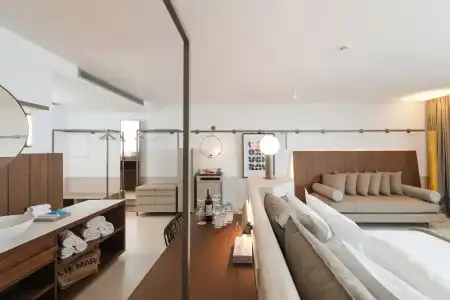Folie Marine Beach & Club - 100