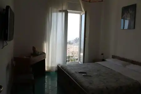 Esperia - 1