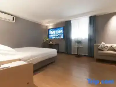 Ai Xiang  - 36