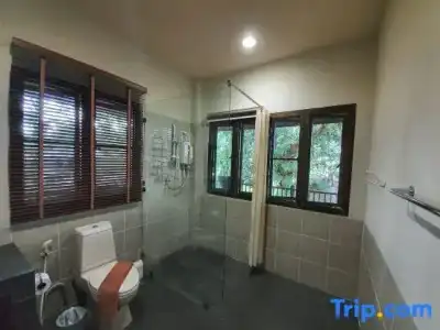 Melina's Beach Front Bungalow - 122