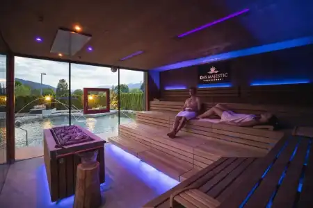 Majestic – Unique Spa Resort - 19