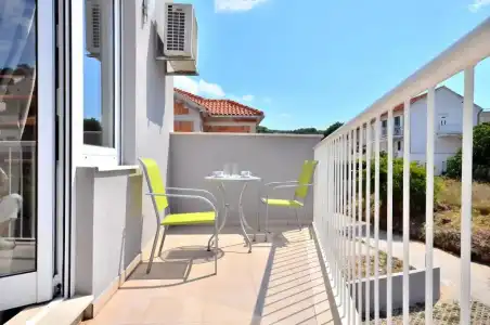 Bretia Apartments - 103