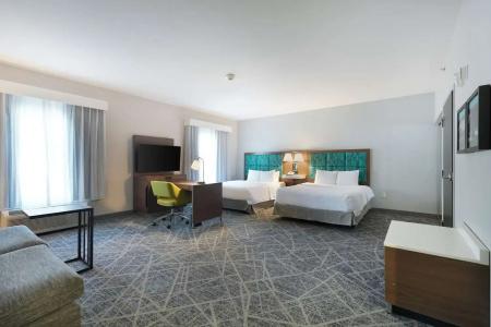 Hampton Inn & Suites Tulsa/Central - 32