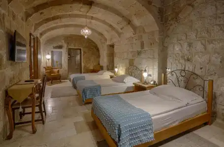 Hera Cave Suites - 42