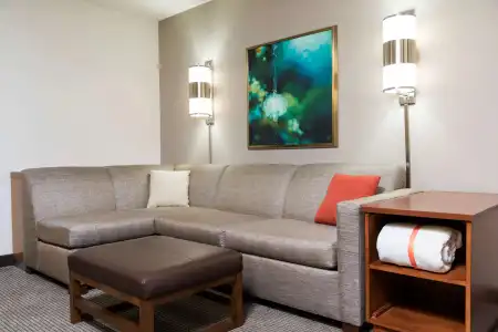 Hyatt Place Lexington - 4