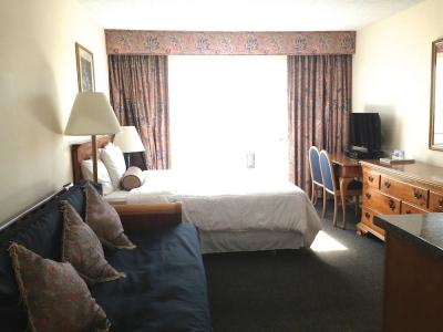 Ocean Surf Resort - 31