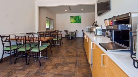 Best Western Plus Glendale - 18