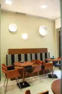Hostal Albany - 9
