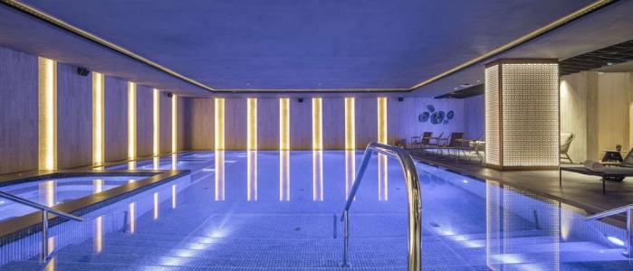DoubleTree by Hilton - 18
