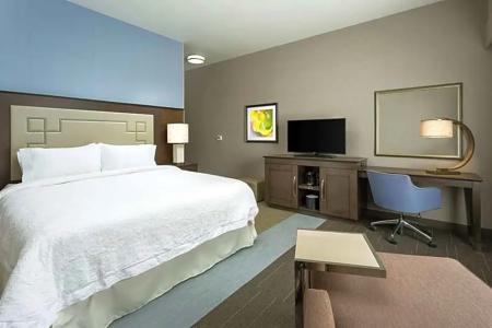 Hampton Inn & Suites Napa - 44