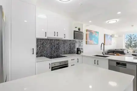 Burleigh Mediterranean Resort Enquiries - 162