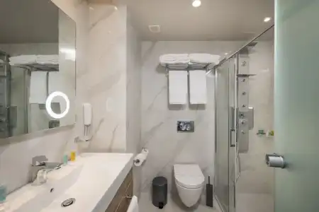 Bio Suites - 96