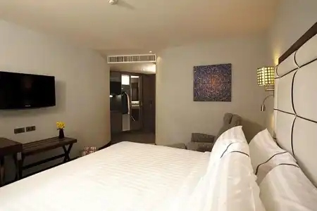 Sukhumvit Suites - 57