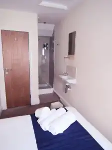 The Kelvin Guest House - 6