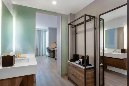 Wyndham Garden Miami International Airport - 4