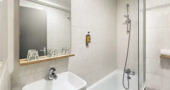 Ostal Pau Université - Sure Collection by Best Western - 93
