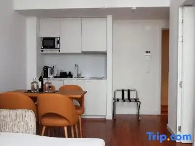 The 7, Suites, Studios & Apartments - 76