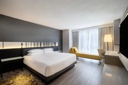Hyatt Regency - 58